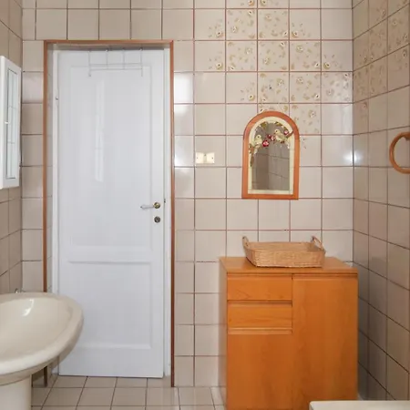 Yuna Rent - Dorinda Pescara