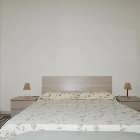 Yuna Rent - Dorinda * Pescara